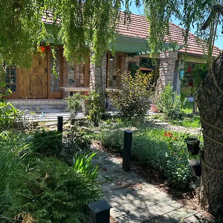 Charming Place In The Nature-casita Iris