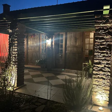 Charming Place In The Nature-casita Iris Séjour à la ferme *